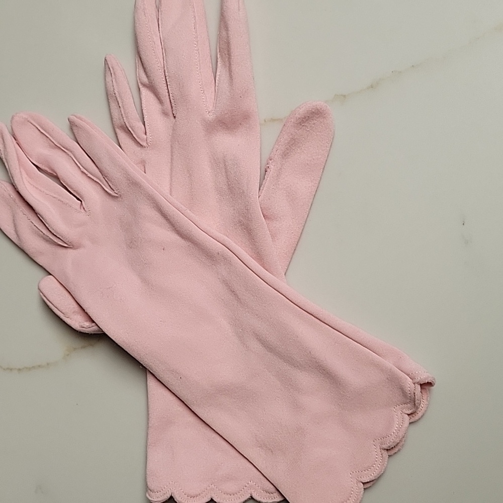Vintage Ladies Gloves In True Light Pink Size 6